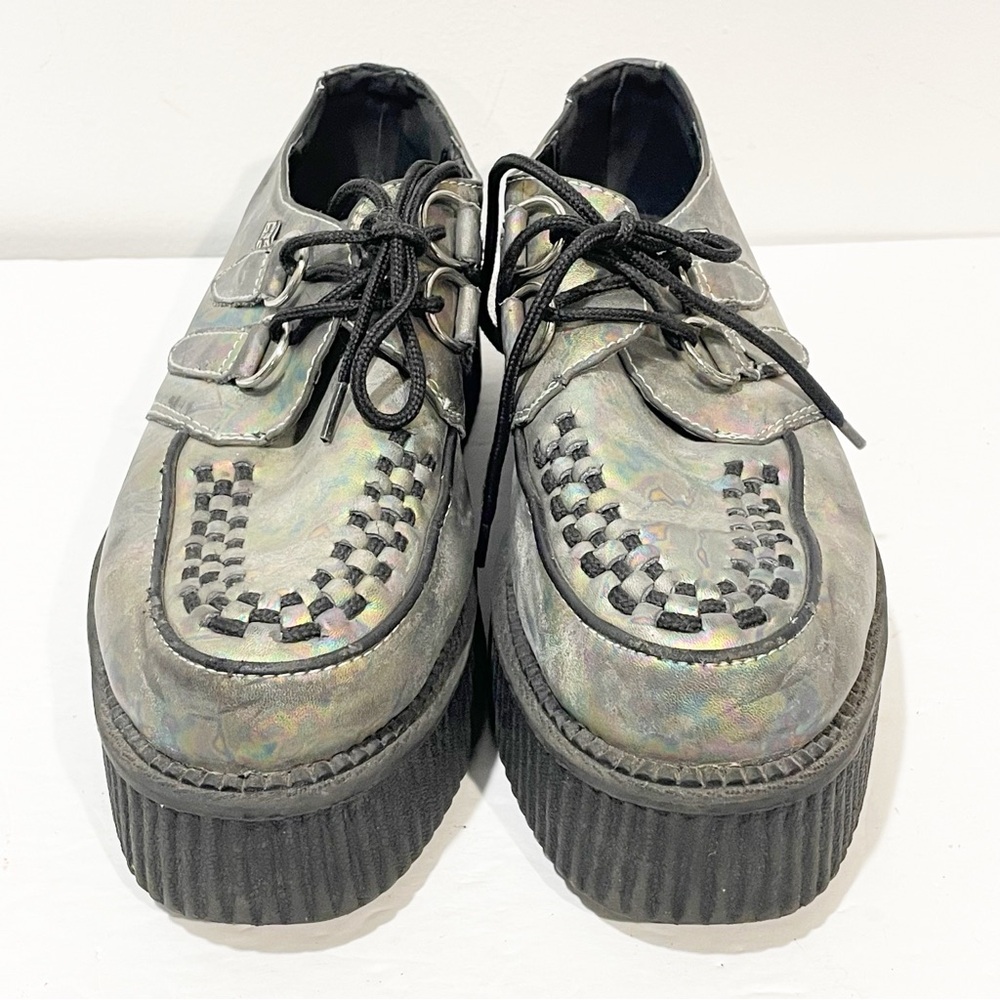 TUK Women’s Size 8 Grey METALLIC SILVER MONDO LOW SOLE CREEPER - Picture 2 of 7